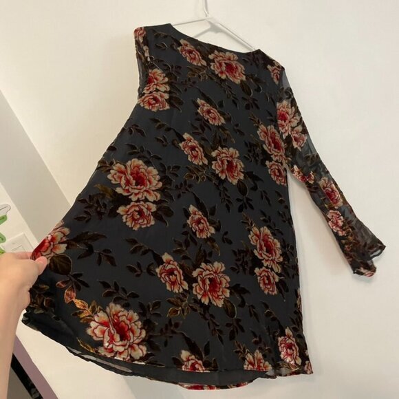 CUPCAKES AND CASHMERE ANTHROPOLOGIE Valda Velvet Burnout Dress Black Bell Sleeve - Picture 14 of 14